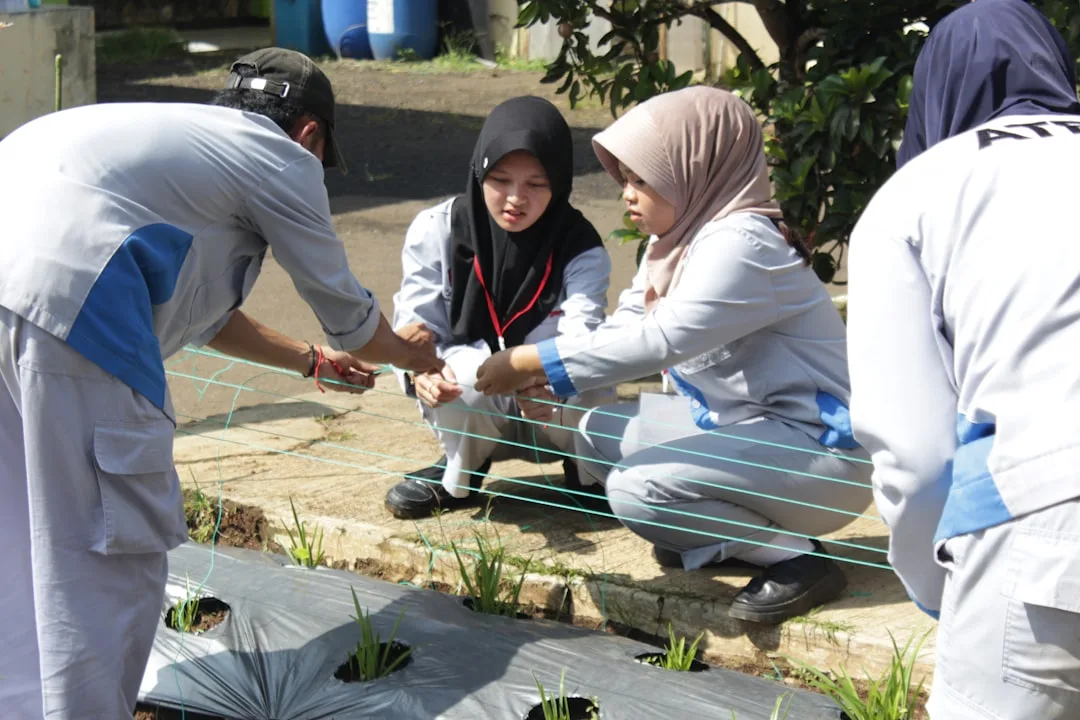 hands-on gardening workshop group